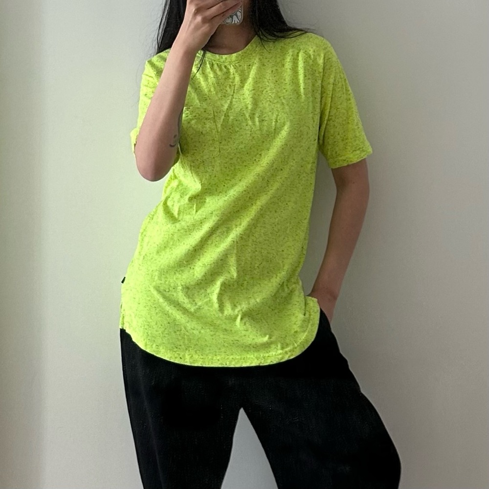 DJAB neon speckle tee